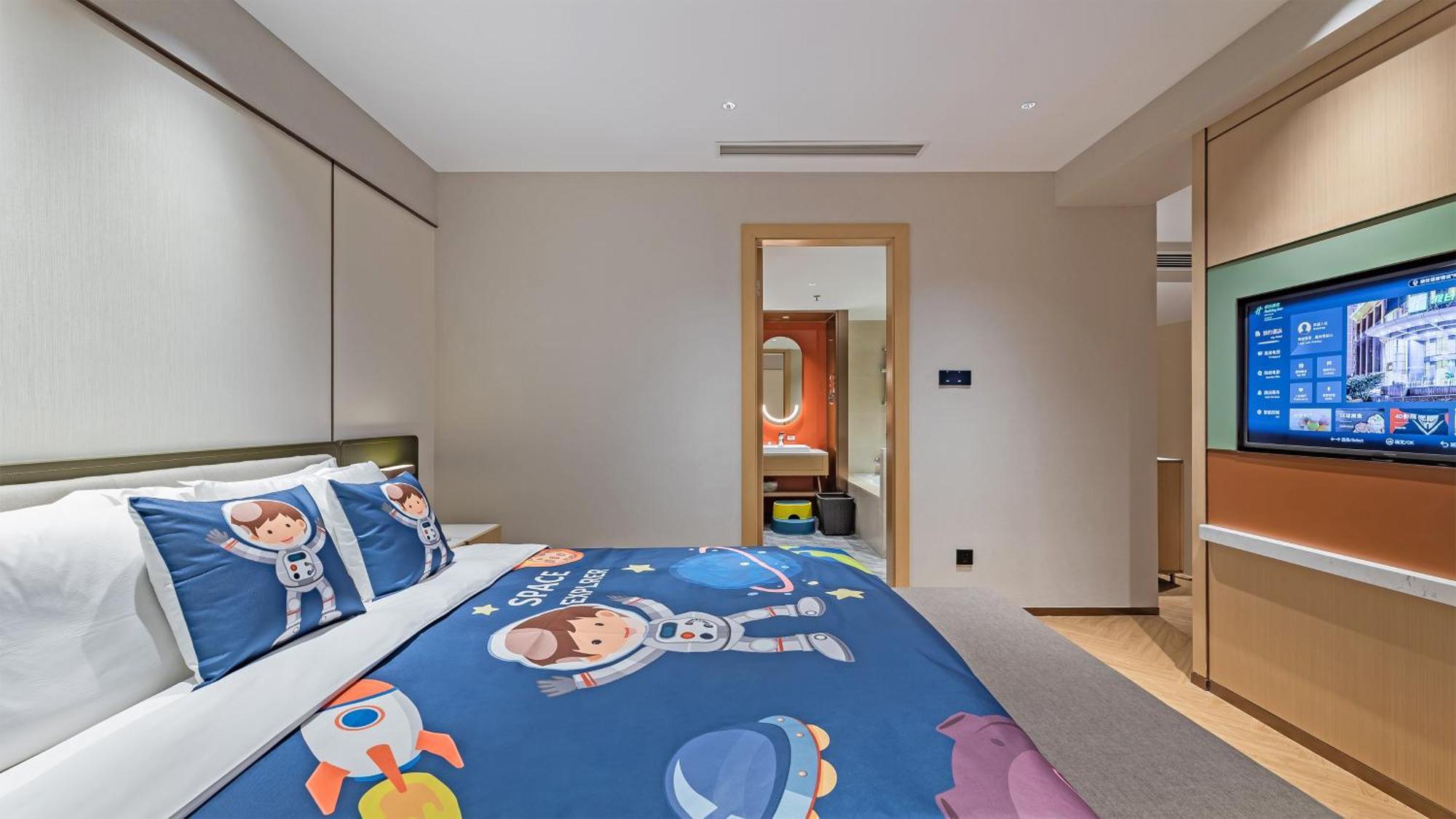 Holiday Inn Chongqing Guanyinqiao By Ihg Exterior photo